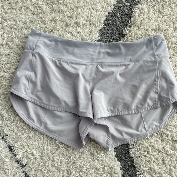 LULULEMON Speed Up Shorts in Daydream!! - Picture 5 of 6